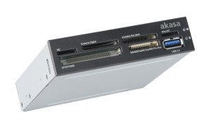Akasa AK-ICR-14 USB 3.0 6-portowy czytnik kart pamięci 3,5'' - czarny/biały